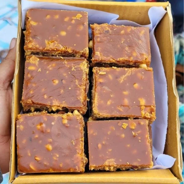 বাদাম গুড়+নারিকেল গুড়+চকলেট গুড় (৩কেজির বক্স)